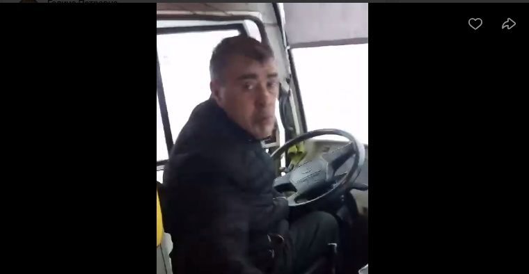 Прокуратура займется водителем автобуса в Петрозаводске, агрессивно ответившим на замечание пассажирки