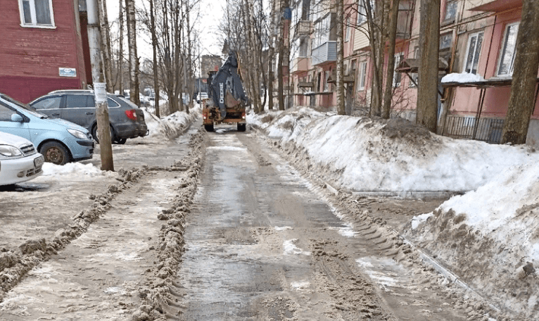 Более 140 нарушений, связанных с уборкой снега и сосулек выявлено за 10 дней в Петрозаводске