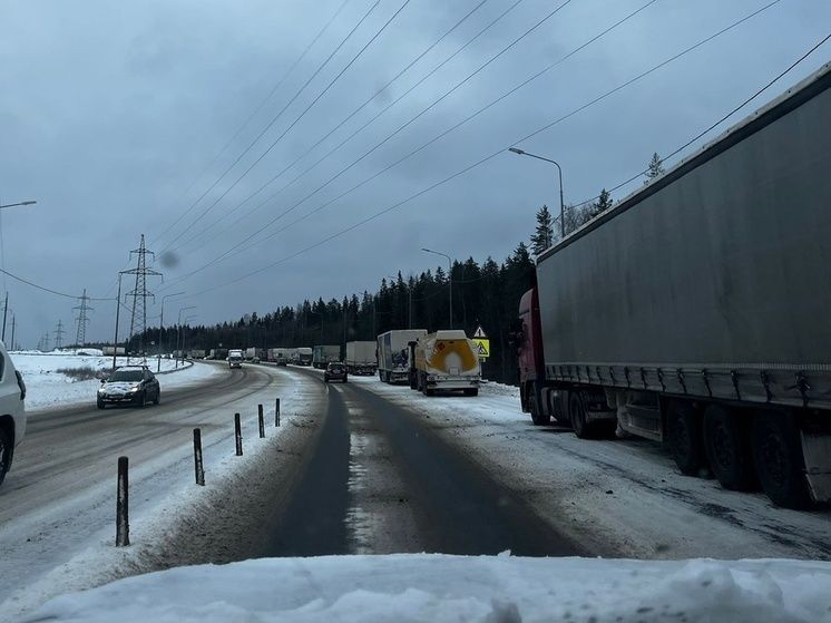 Власти Петрозаводска обсуждают запрет въезда грузовиков в город