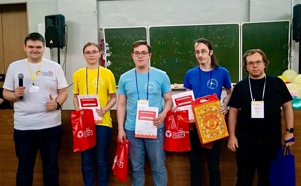 Команда ПетрГУ стала призером чемпионата по спортивному программированию в Туле