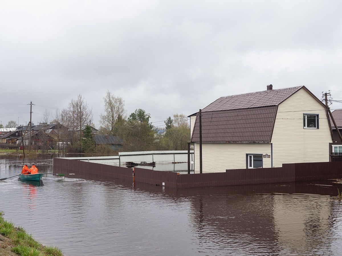 Дома в деревне Вилга готовят к эвакуации из-за паводка
