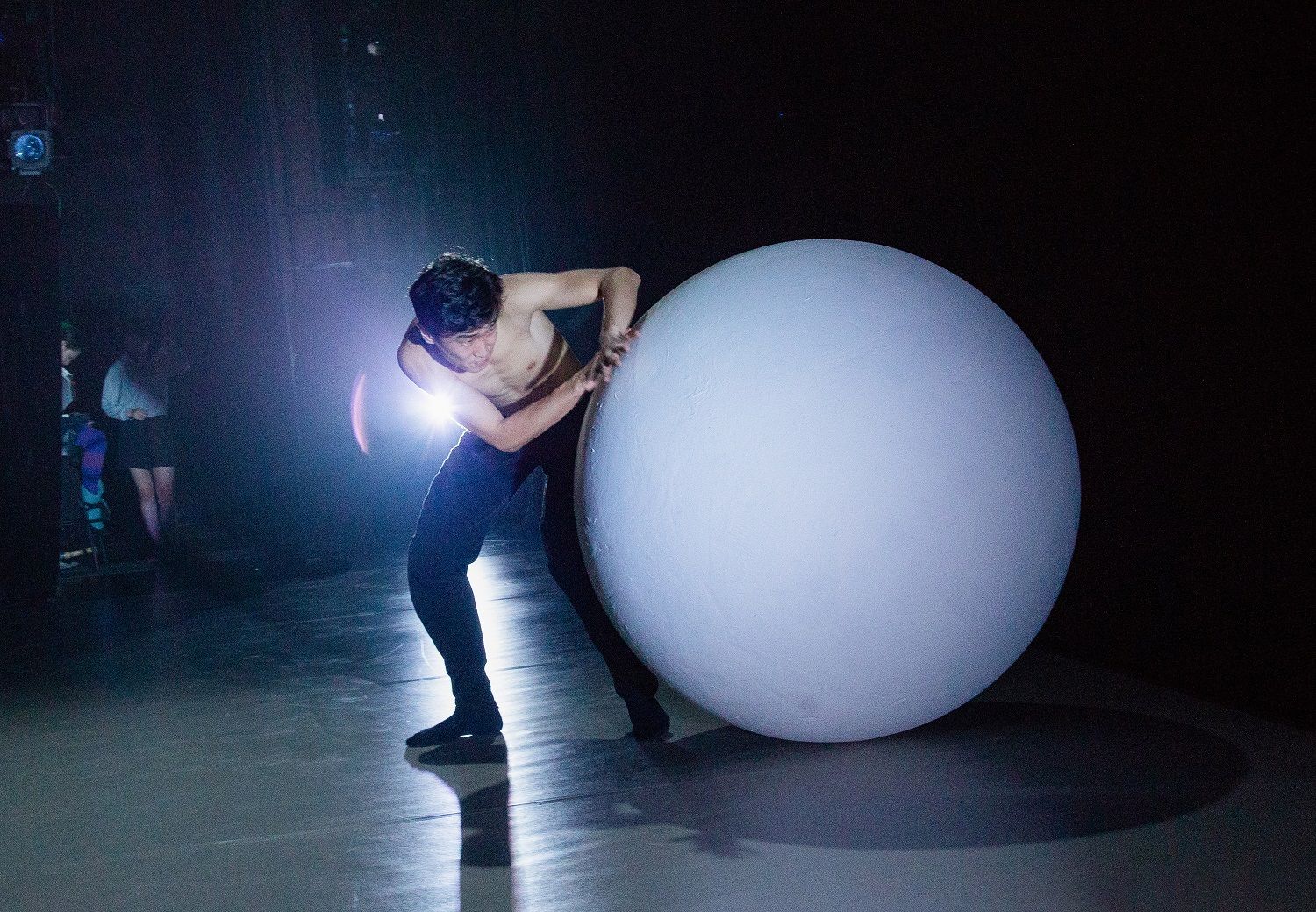 Музыкальный театр готовит премьеру современного балета «Вертикаль»