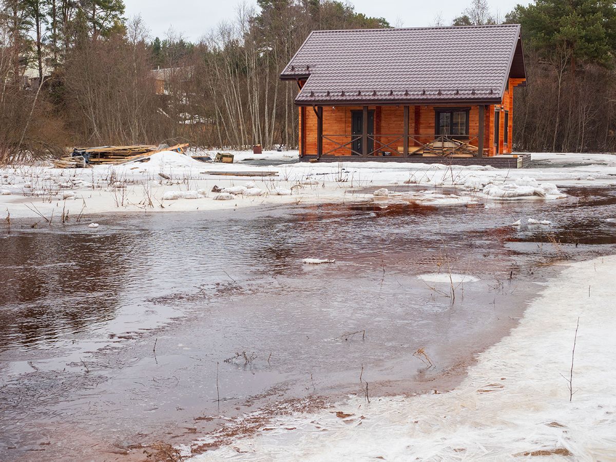 Угроза наводнения на реке Шуя миновала