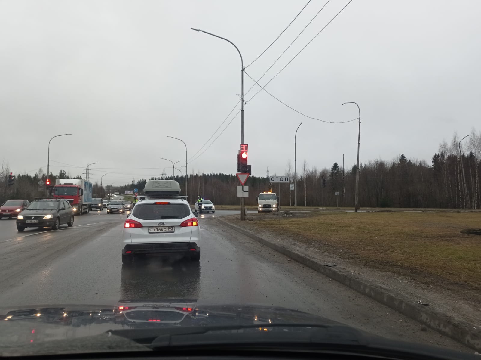 Дорога на подъезде к Петрозаводску перекрыта из-за подтопления