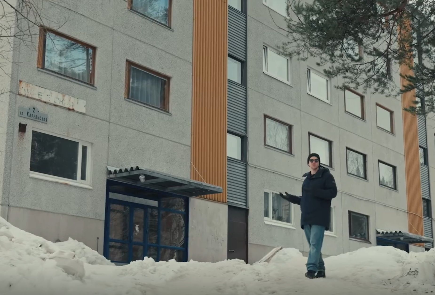 Блогер-миллионник снял сюжет об уникальных домах в Карелии