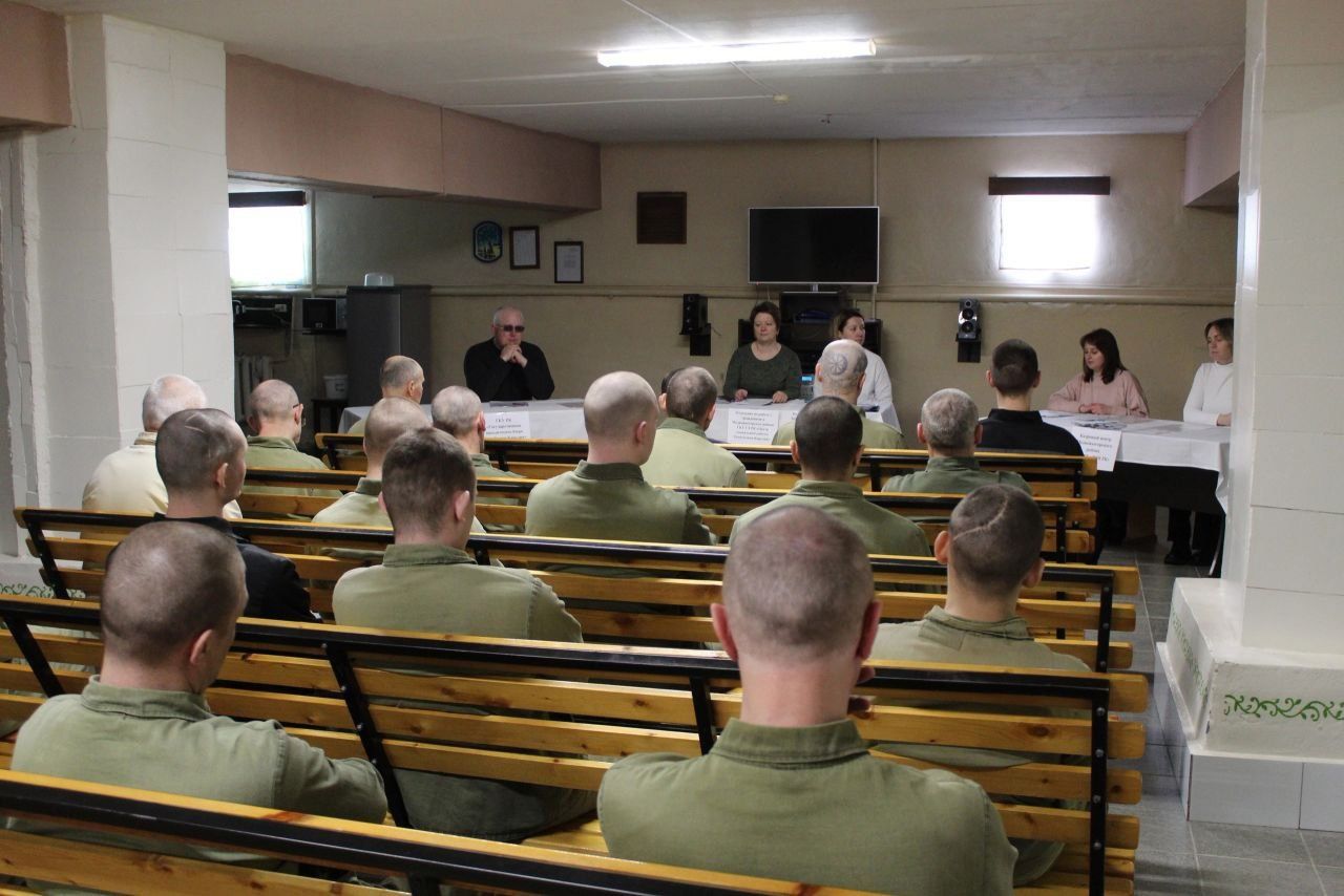 В Карелии крупные компании предлагают работу людям, которые скоро освободятся из тюрьмы