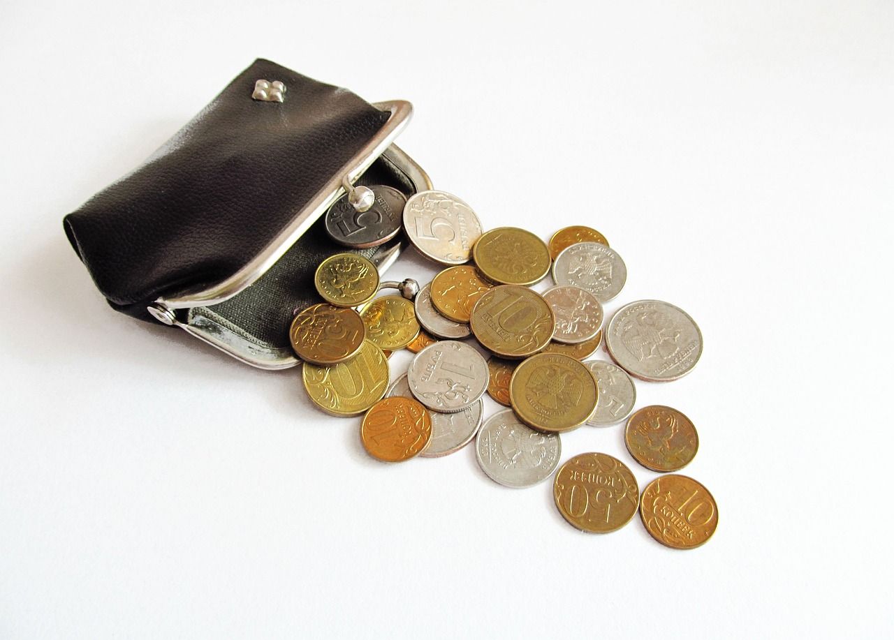 Жителям Карелии стали почти не нужны наличные деньги