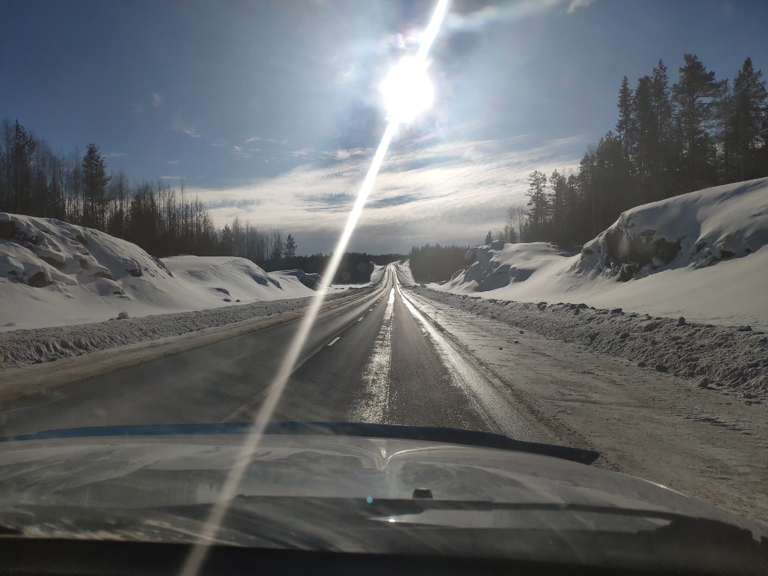 Движение для грузовиков на трассе «Кола» на севере Карелии восстановлено