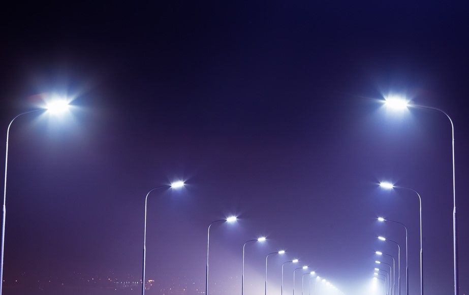 Новые светильники установили вдоль автодороги в Питкярантском районе