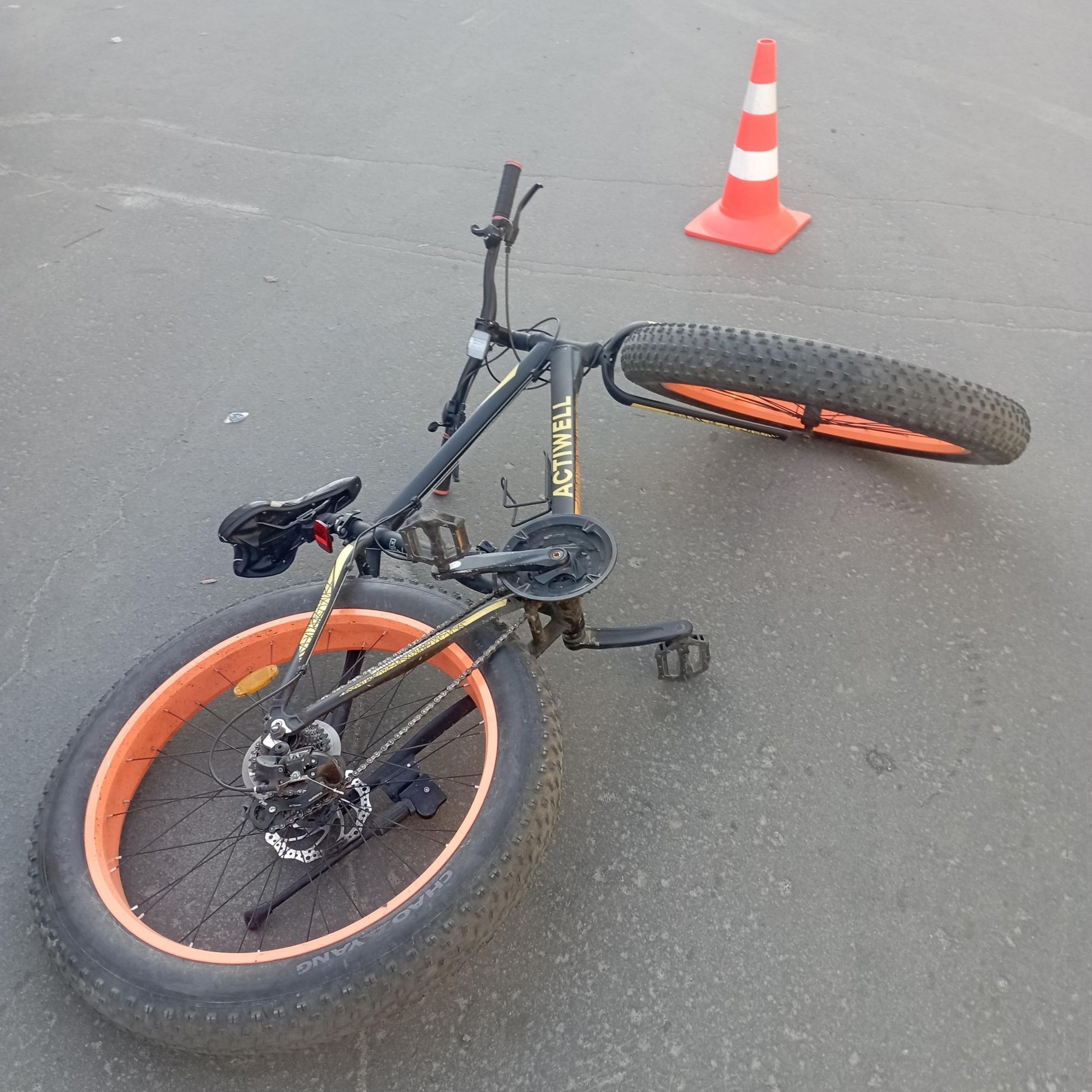 Юный велосипедист попал в ДТП на проезжей части в Петрозаводске