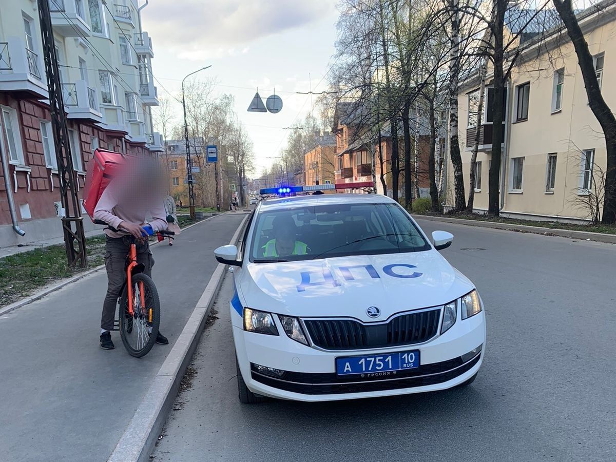 В Петрозаводске велосипедистов штрафуют за нарушения