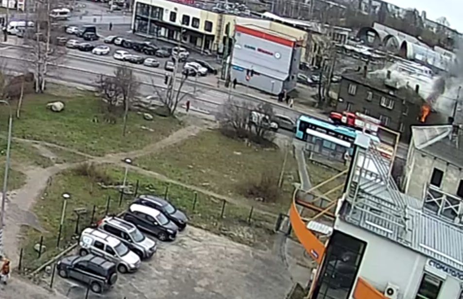 В Петрозаводске утром произошел пожар в многоквартирном жилом доме