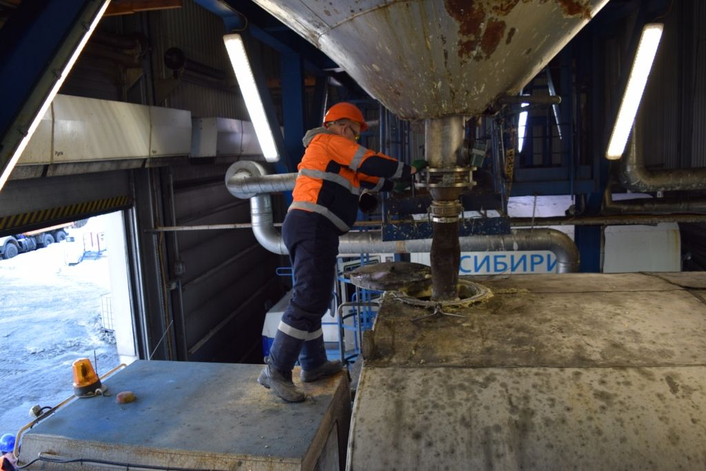 Работник предприятия в Карелии сунул пальцы в вентилятор насоса котельной