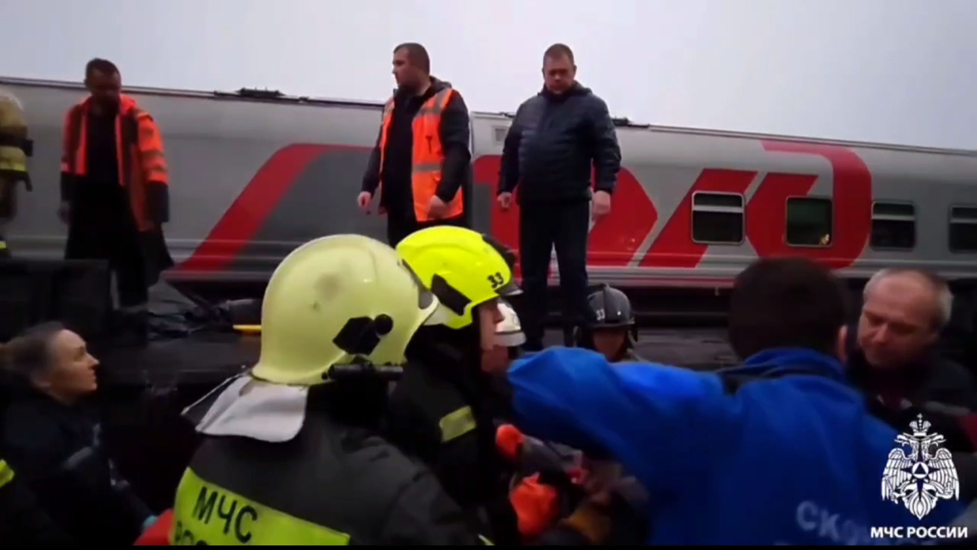 При сходе вагонов в Коми погибли два человека