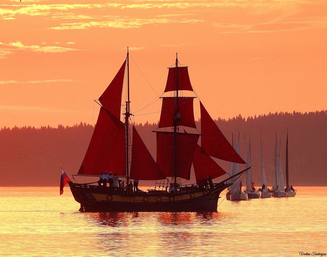 Бригантина с алыми парусами пройдет мимо Онежской набережной в Петрозаводске