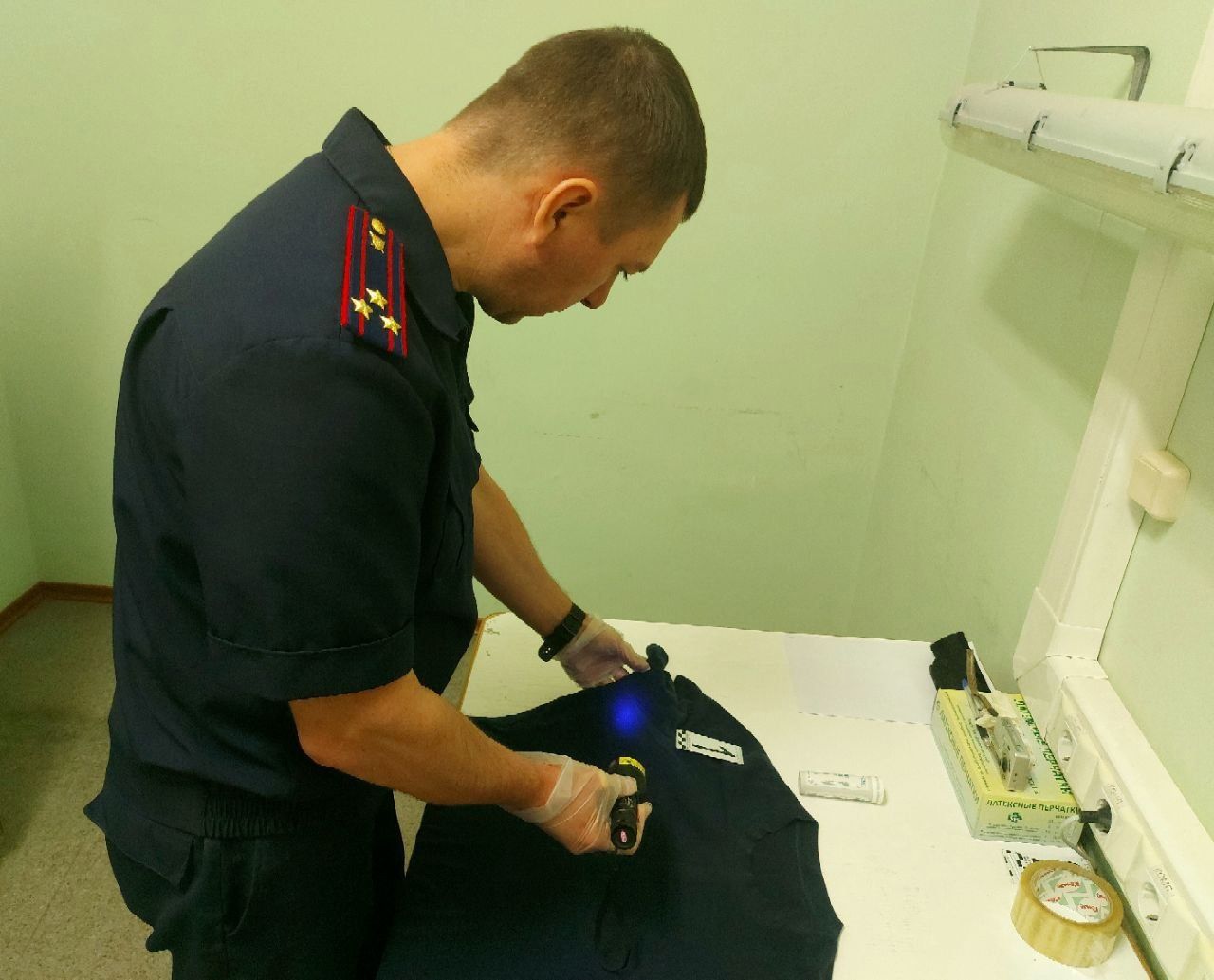 Житель Медвежьегорска сломал приятелю ребра во время застолья