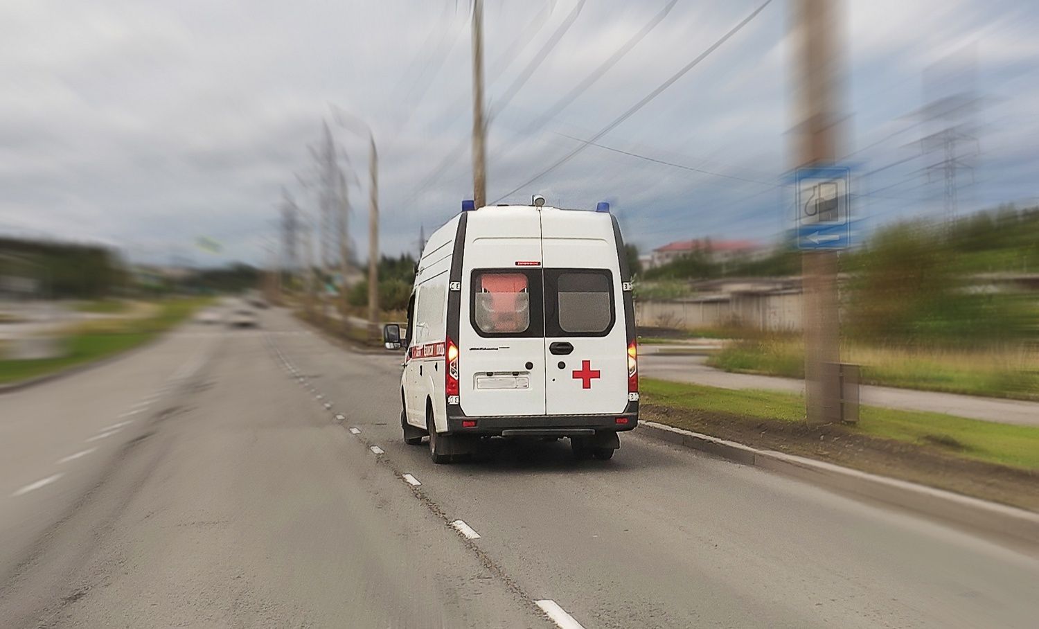 Пассажирский автобус перевернулся в Карелии, 8 человек пострадали