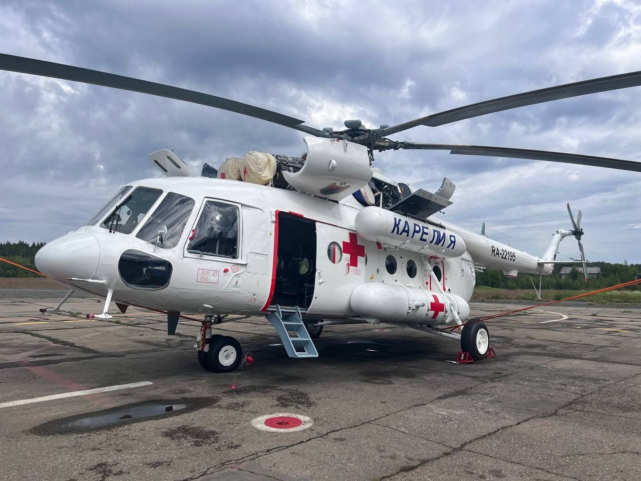 Недоношенного малыша из Кеми спасали силами разных ведомств