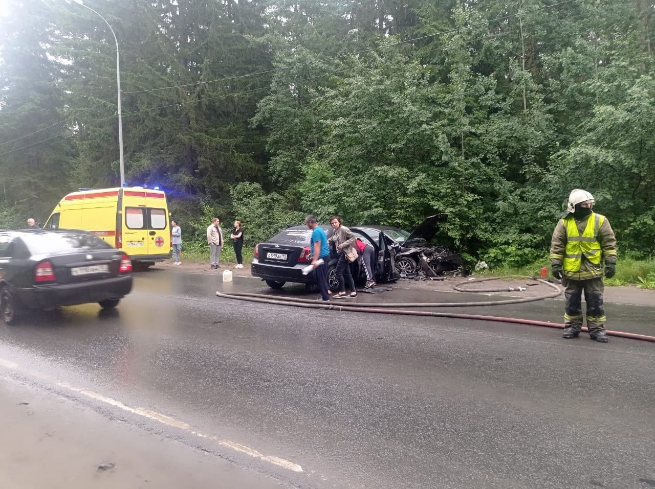 В лобовом столкновении в Петрозаводске пострадали 5 человек, в том числе ребенок