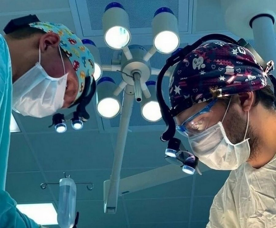 Карельские врачи сделали сложную пластику лица мужчине, который пострадал в аварии с болотоходом