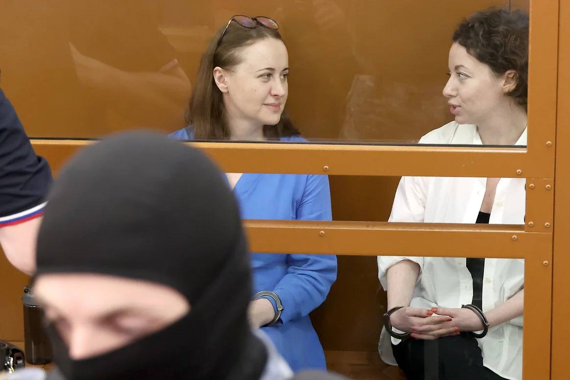 Суд приговорил режиссера Беркович и сценариста Петрийчук к шести годам колонии за оправдание терроризма