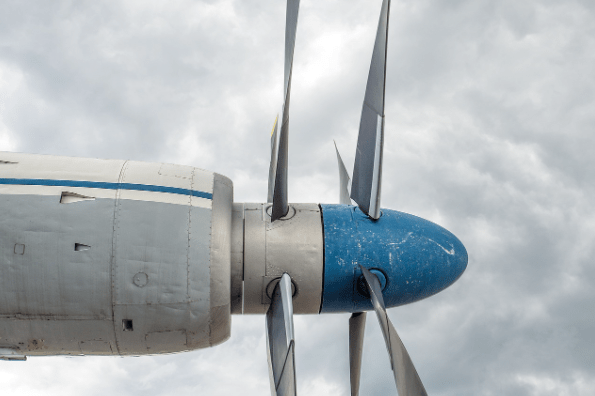 Самолет совершил аварийную посадку в Карелии