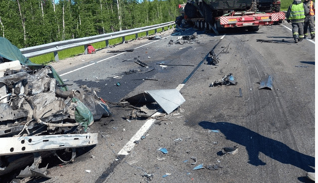 Опубликовано фото с места страшного ДТП в Карелии