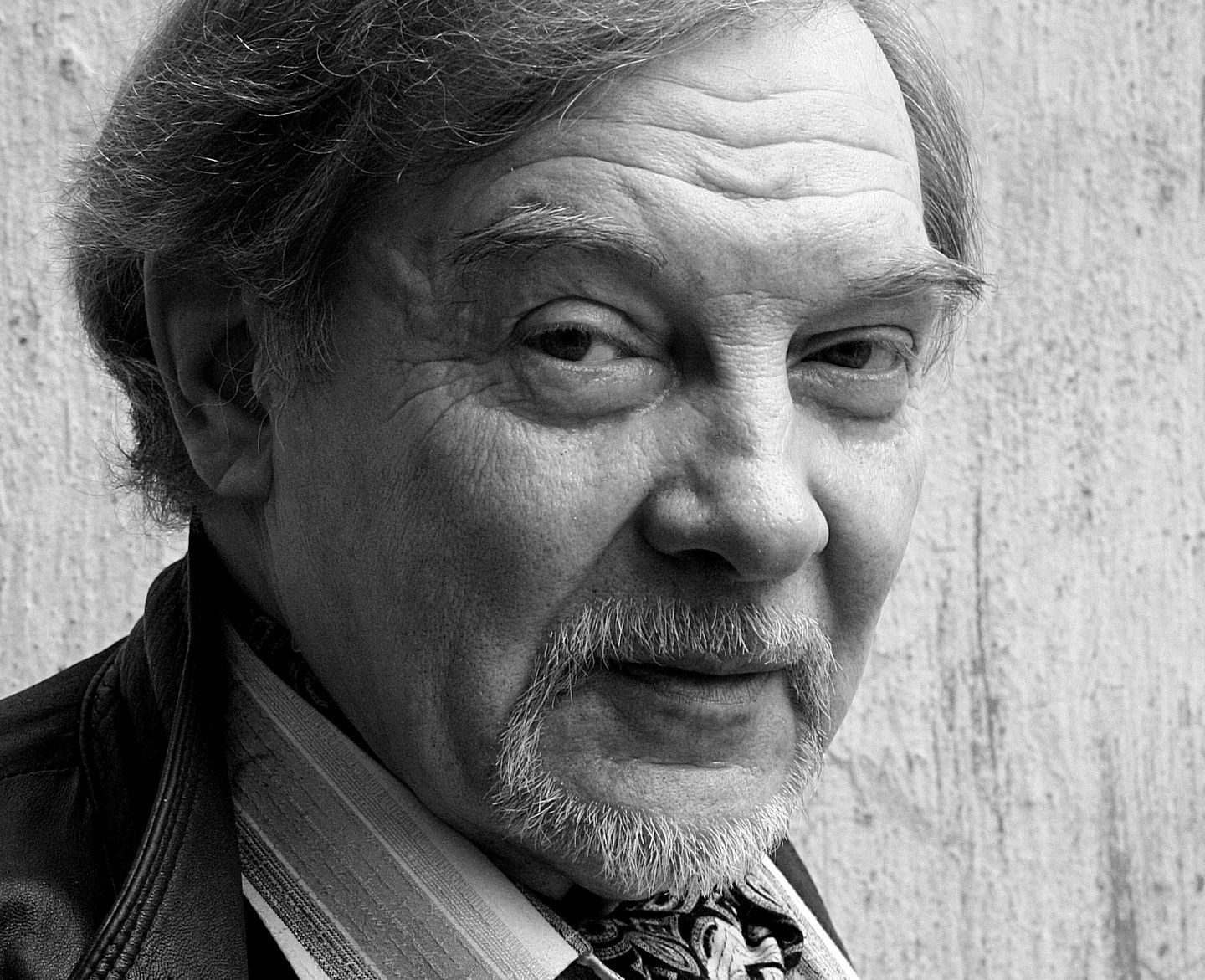 Умер известный карельский журналист, поэт и переводчик Валерий Ананьин