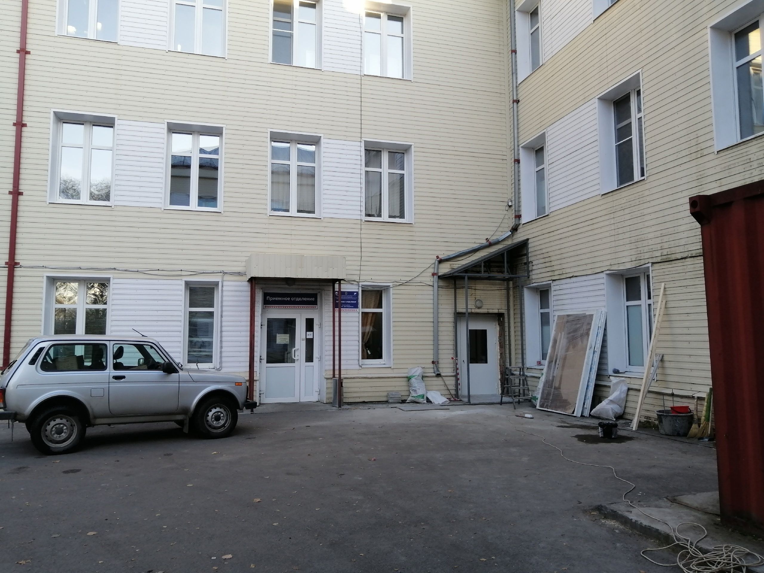 Посетитель больницы в Карелии оскорбил врачей и пошел под суд