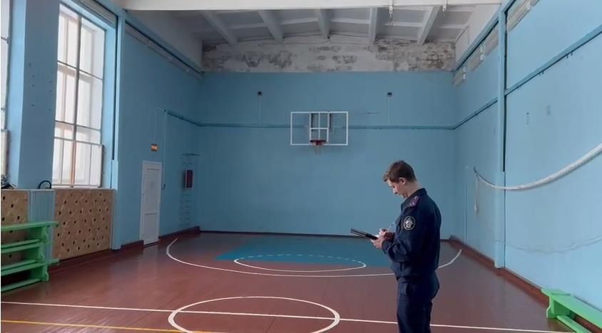 По факту ненадлежащего содержания школы в Карелии возбудят уголовное дело