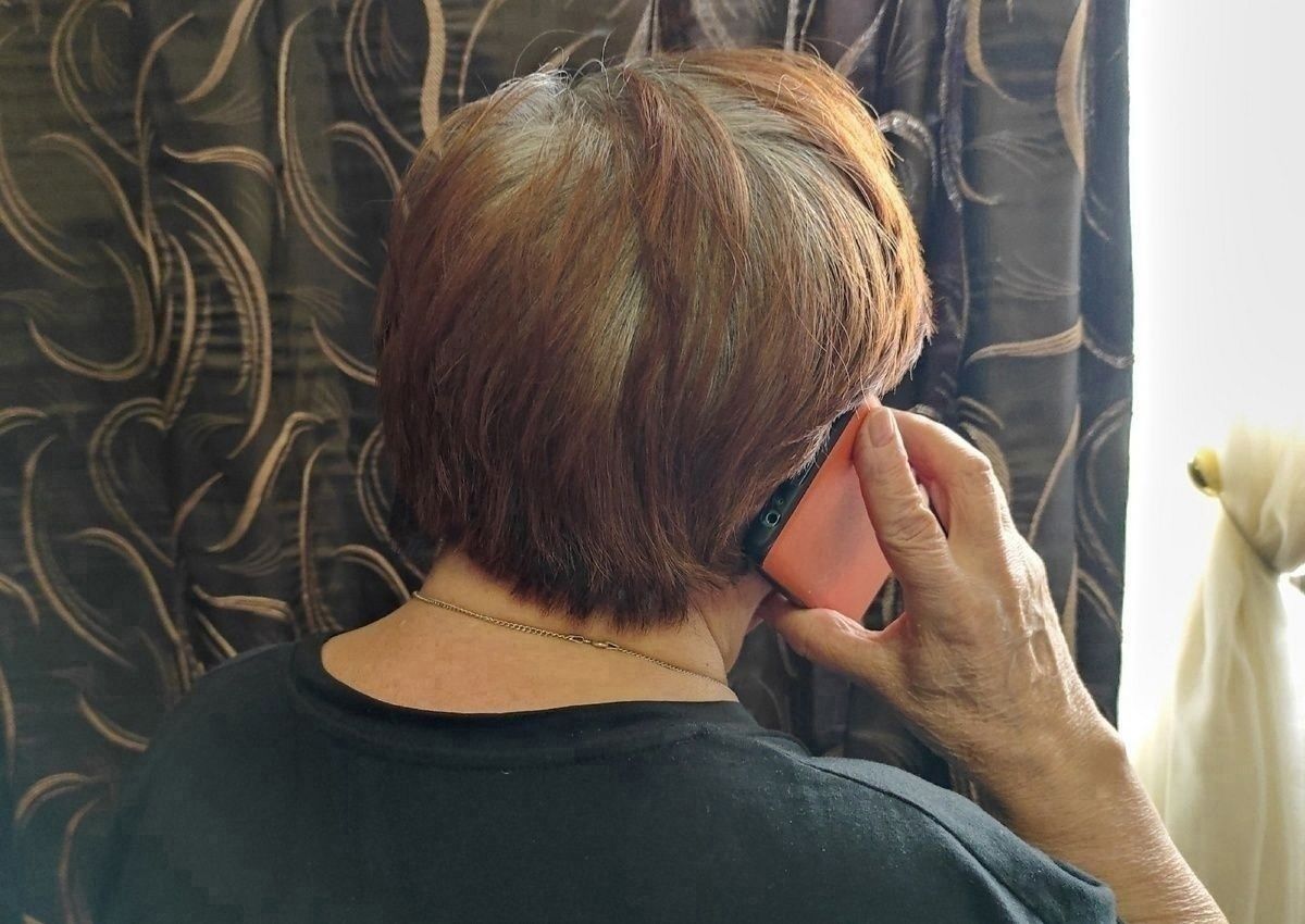 Петрозаводчанка испугалась вируса на телефоне и отдала мошенникам все свои деньги