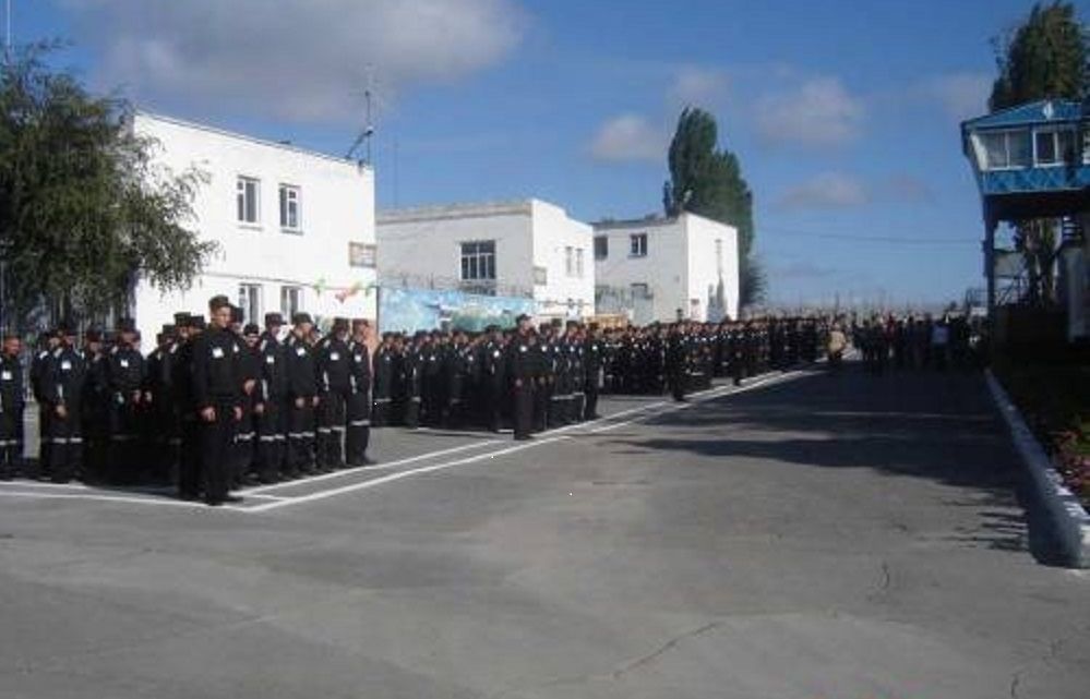 В волгоградской колонии заключенные захватили заложников
