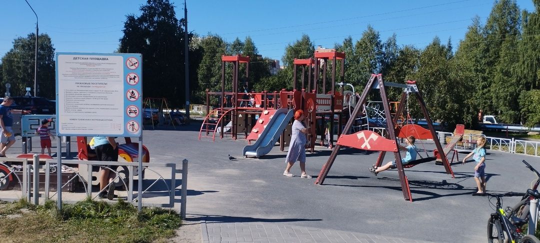 «Ведь могут же!» площадку в Петрозаводске отремонтировали через день после жалобы