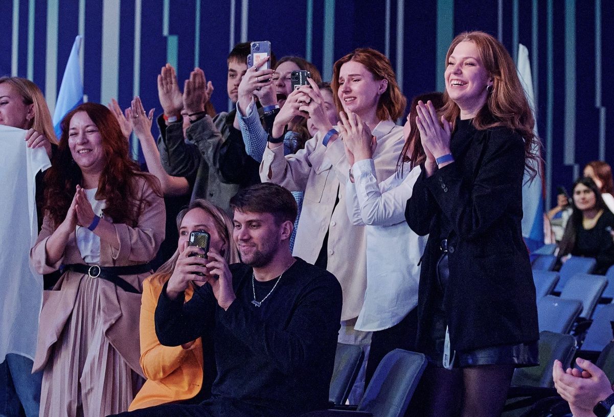 В России за год стало больше молодежи, которая участвует в молодежных проектах и программах