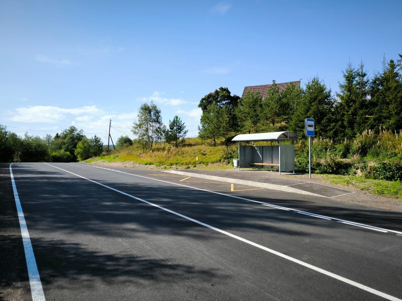 Девятикилометровый участок дороги ввели в строй вблизи двух населенных пунктов в Приладожье