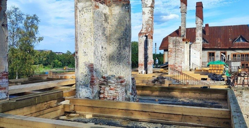 Инвестор восстановит старинное здание в Приладожье