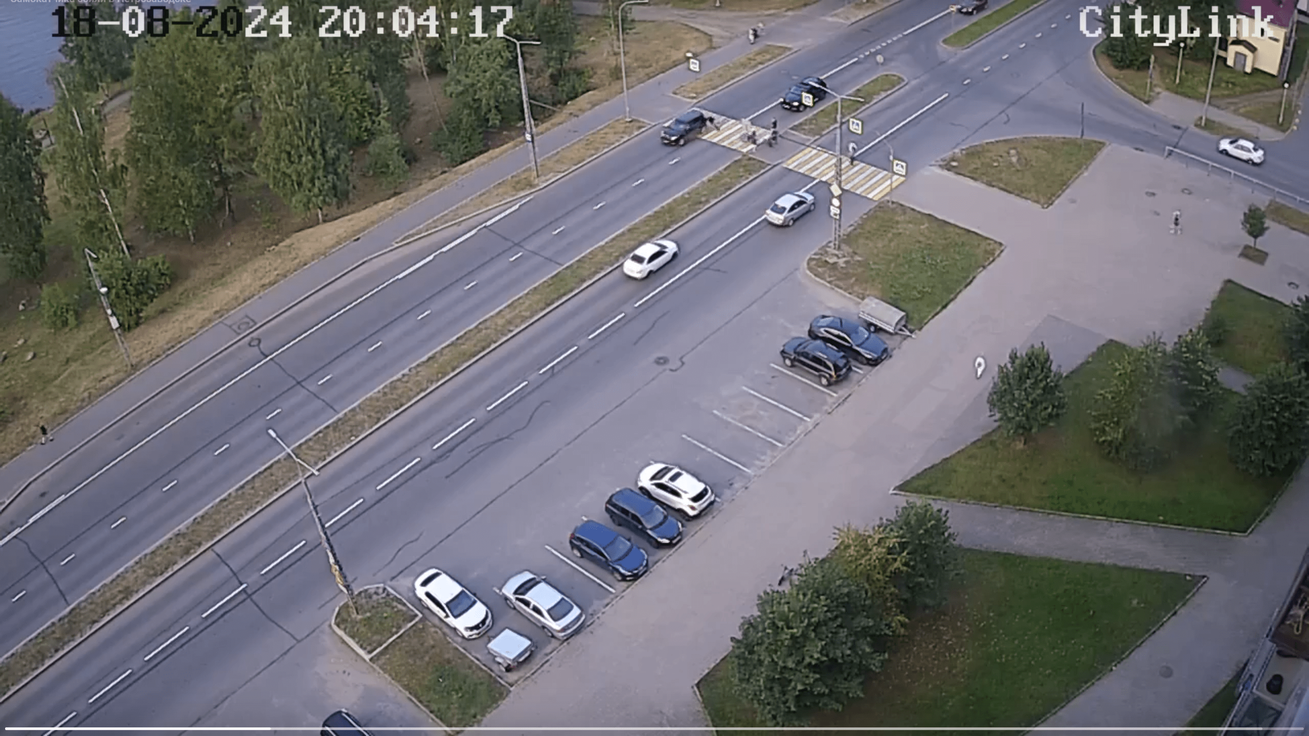 Самокатчика сбили на пешеходном переходе в Петрозаводске