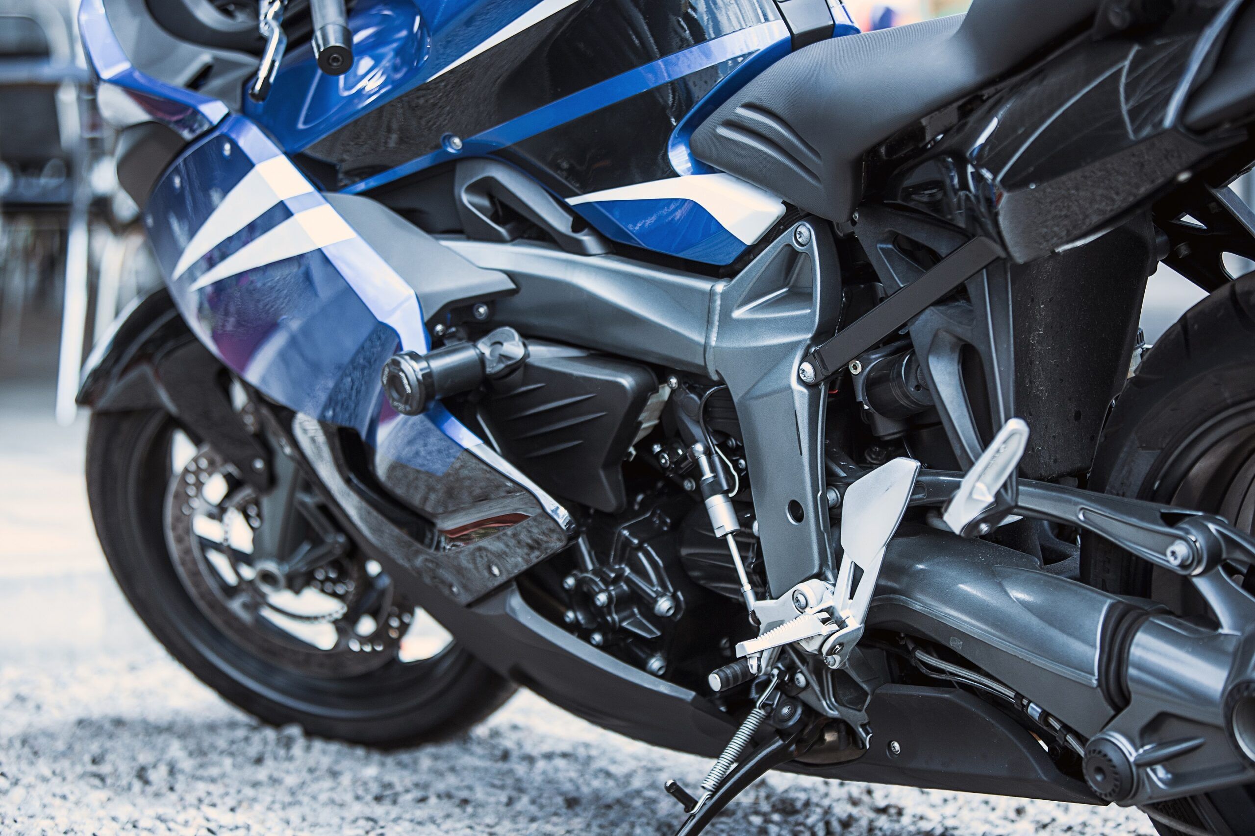 В России стали наказывать водителей за «громкие» автомобили и мотоциклы