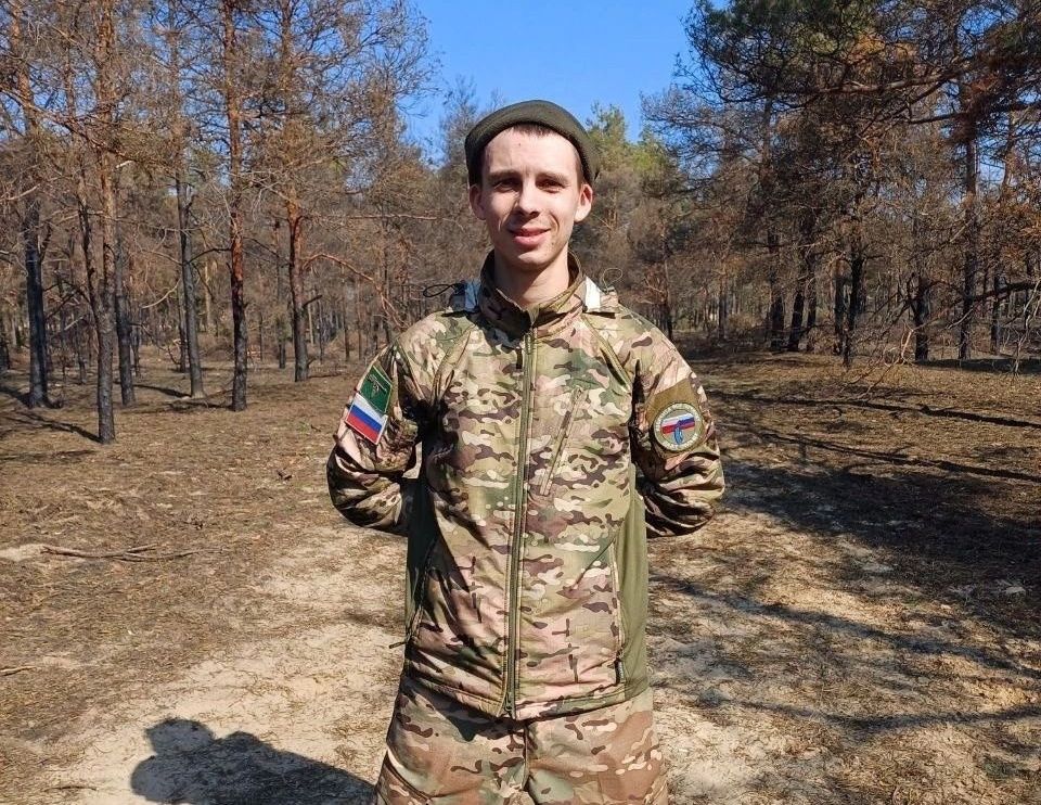 «Наше маленькое теплое солнышко»: молодой боец из Карелии Павел Черемисин погиб в ходе СВО