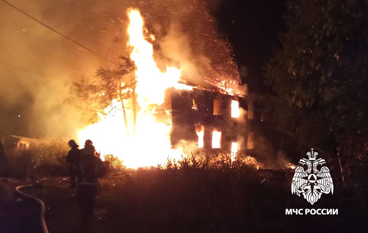 Многоквартирный дом сгорел в Петрозаводске