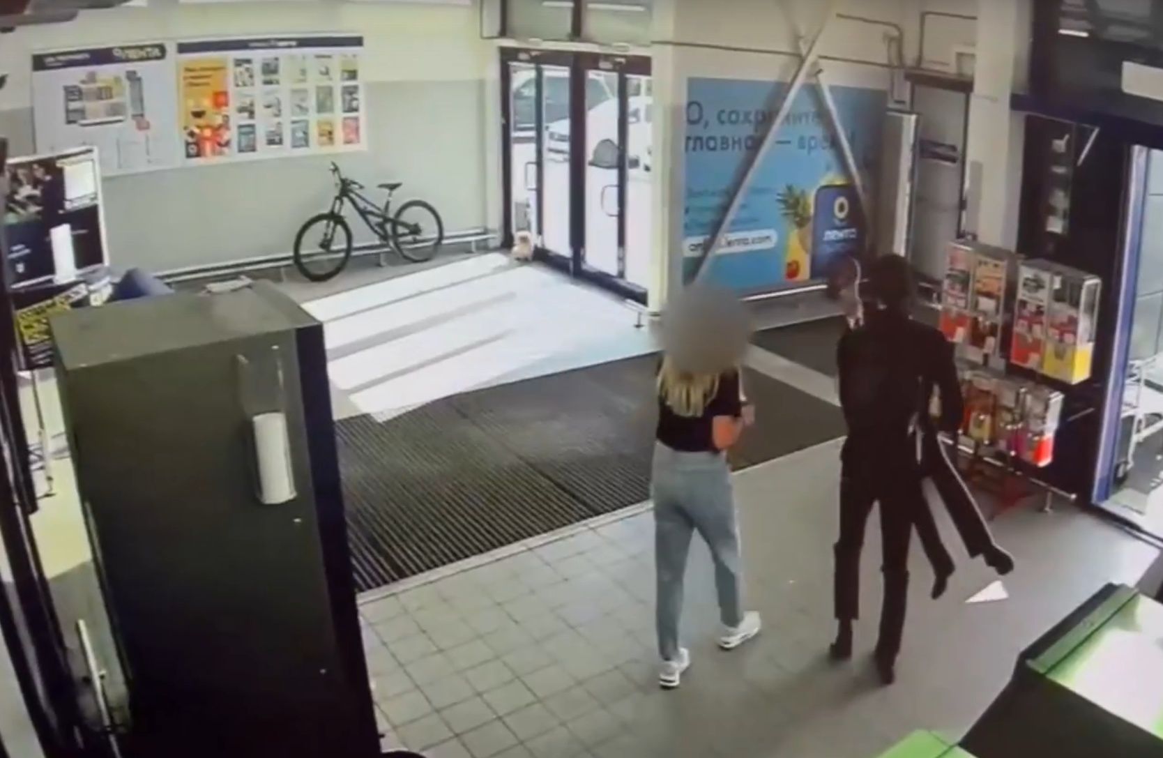 Петрозаводчане украли картонные фигуры полицейских