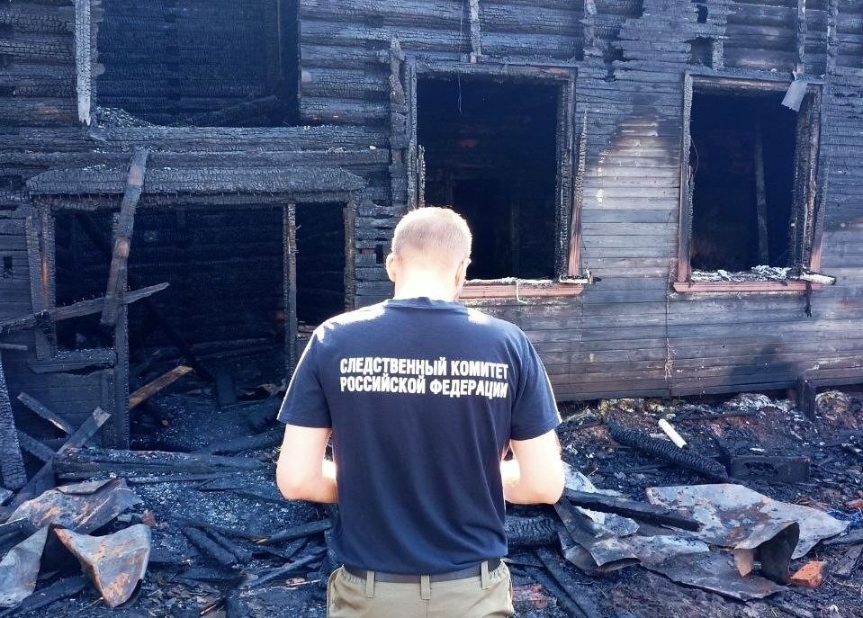 В пожаре в Петрозаводске погиб человек