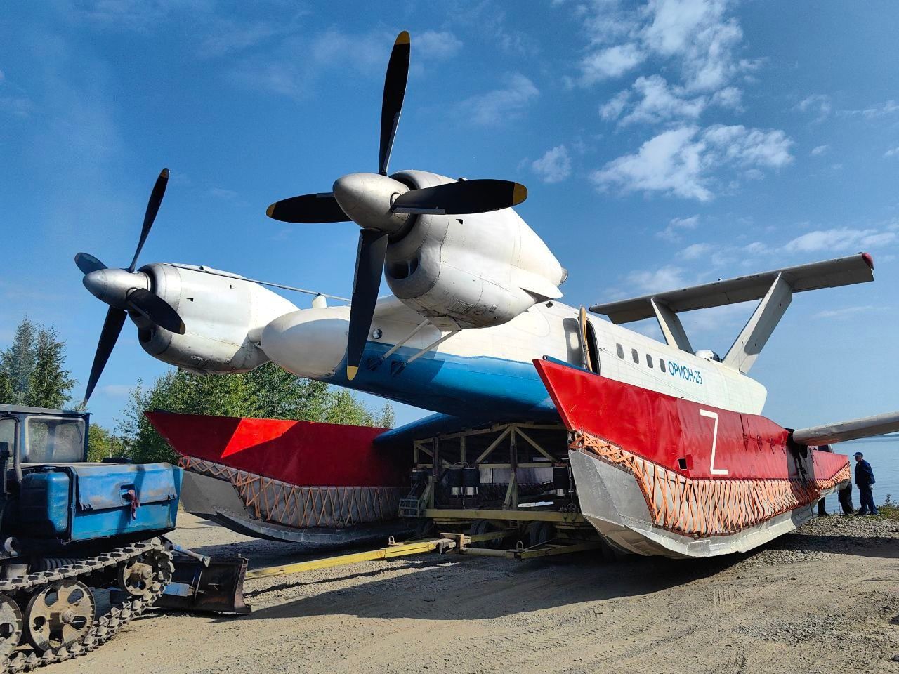 Экраноплан «Орион-25» готовят к полету в Петрозаводске