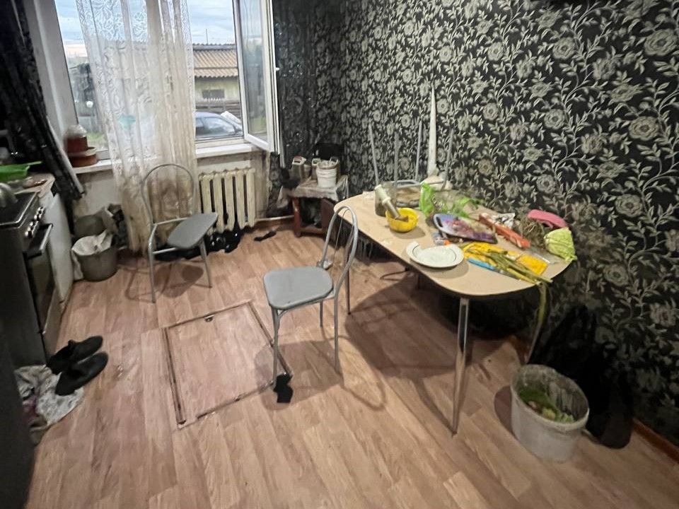 В Красноярском крае семья отравилась пельменями и курицей из сельского магазина