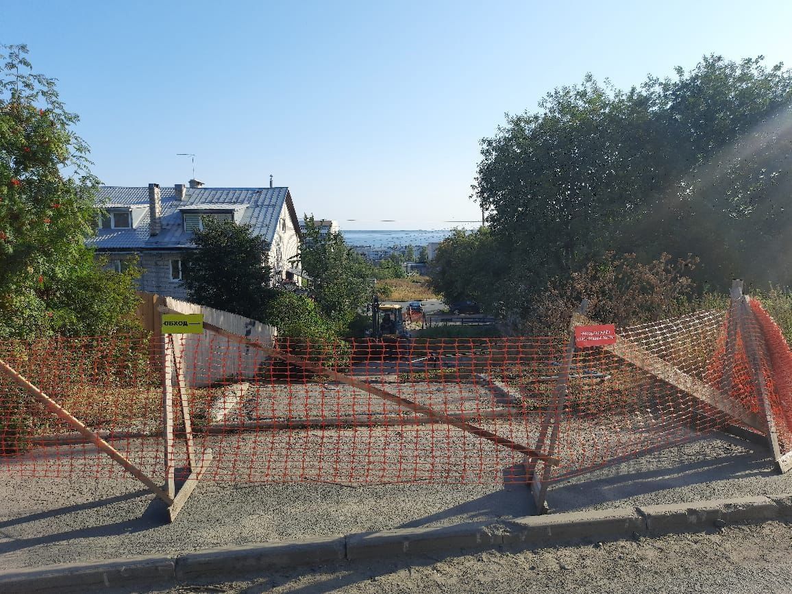 В Петрозаводске на Ключевой начали ремонтировать многострадальный спуск