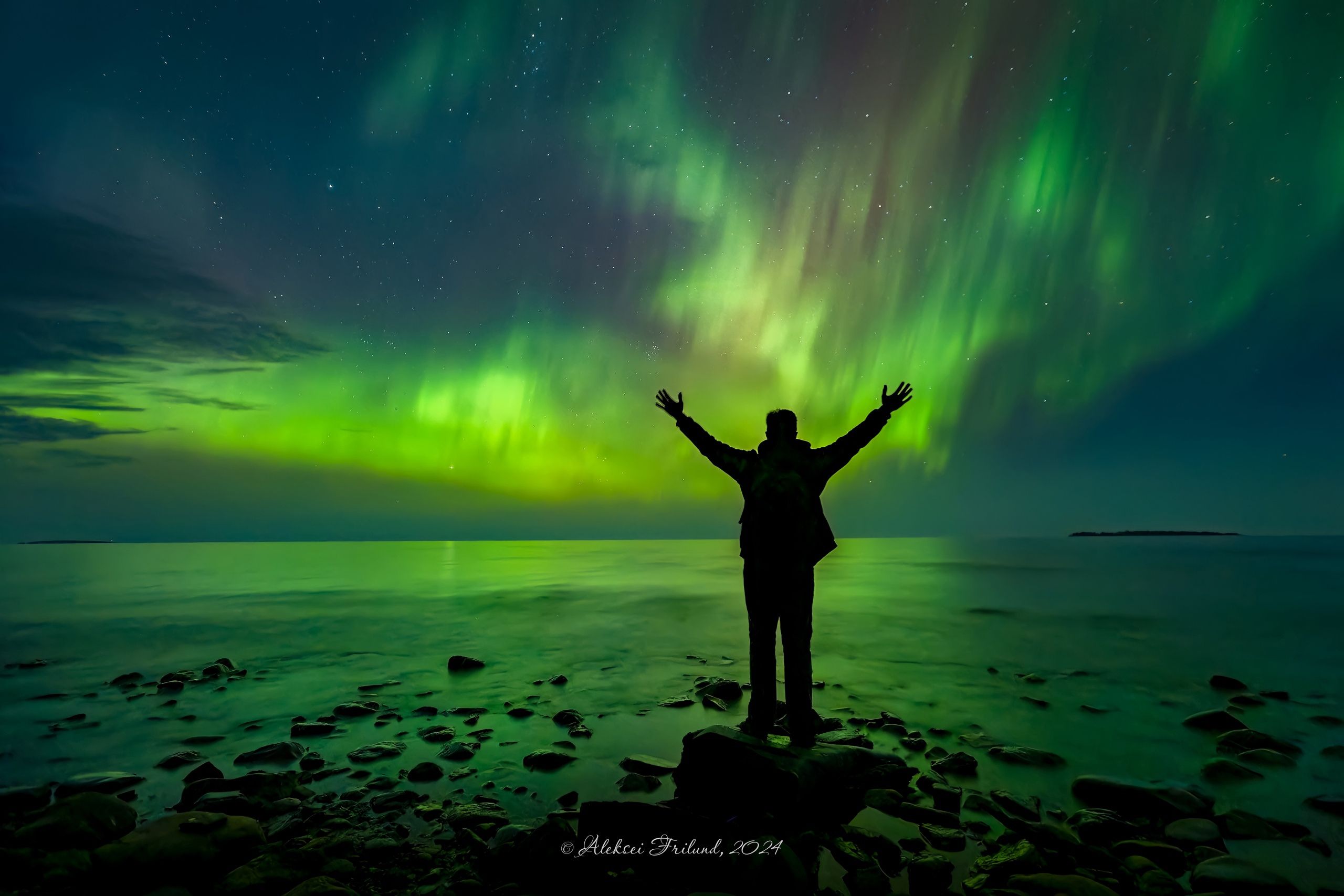 Невероятное по красоте северное сияние наблюдали жители Карелии в ночь на 13 сентября