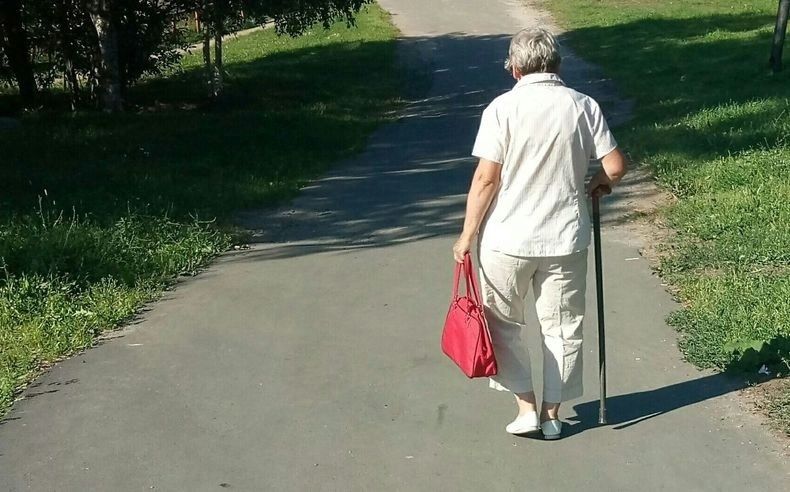 Набор социальных услуг или деньги? Льготники должны определиться до конца сентября