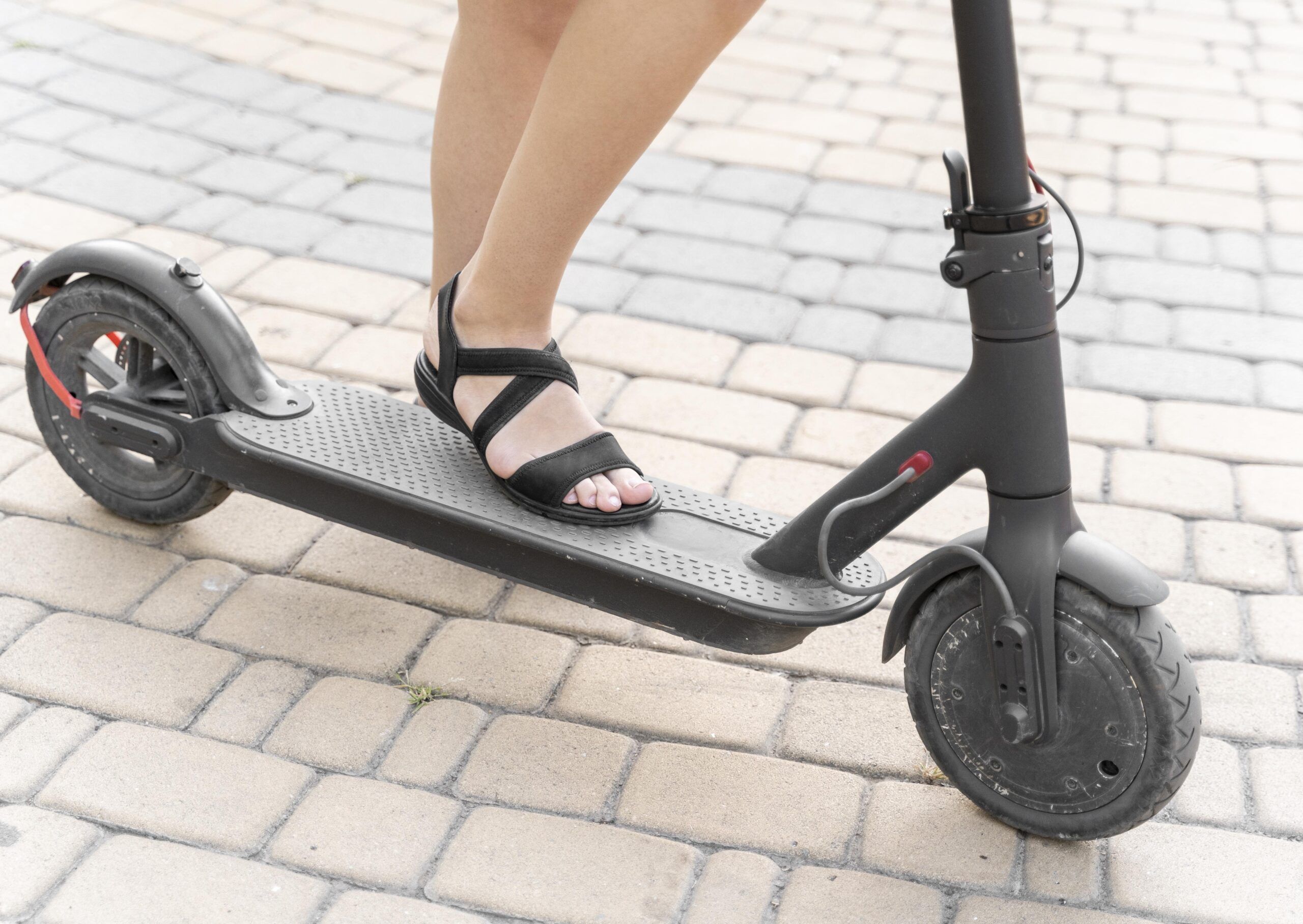 Электросамокат стал возможной причиной гибели двух женщин в Ставрополье