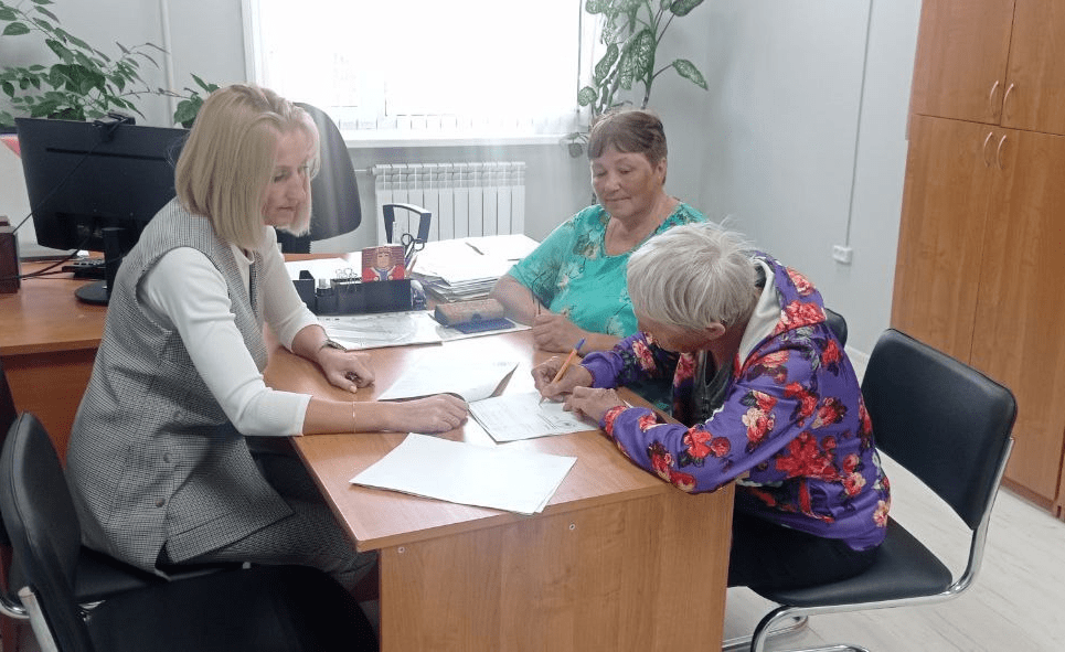 Семья бойца СВО из Суоярвского округа получила ключи от новой квартиры