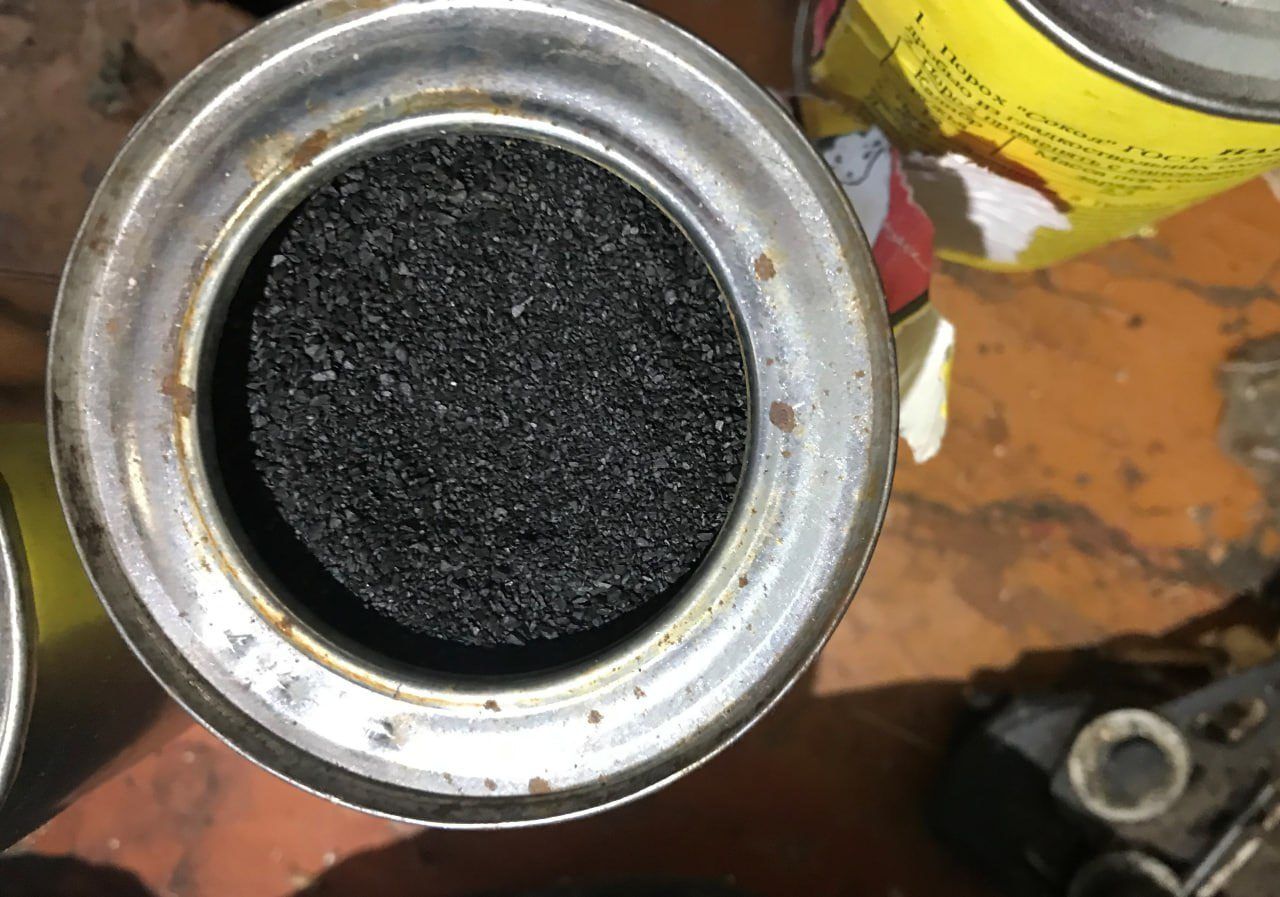 Пенсионеру из Карелии вынесли приговор за незаконное хранение двух банок пороха